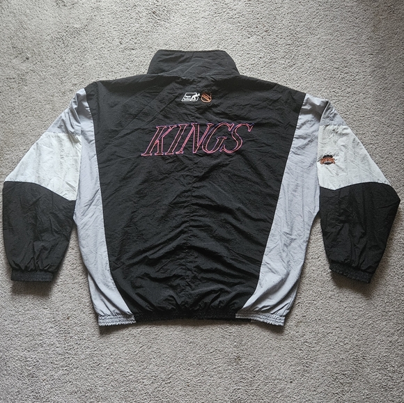 Vintage 90s LA Kings Pace Setter zip-up jacket. Great condition. Mens xl - Picture 9 of 12
